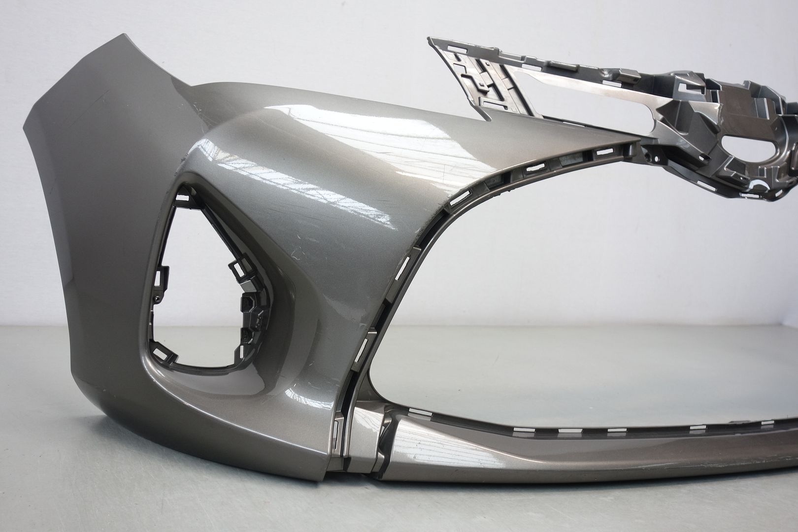 GENUINE TOYOTA YARIS 2014 onwards Hatchback FRONT BUMPER p/n 52119